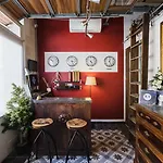 Two Pillows Boutique