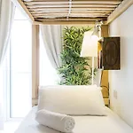 Two Pillows Boutique *