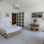 Two Pillows Boutique *