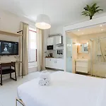 Two Pillows Boutique Hostel Sliema
