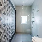 Hostel Two Pillows Boutique Sliema