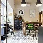 Hostel Two Pillows Boutique Sliema