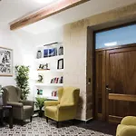 Hostel Two Pillows Boutique