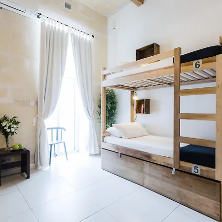 Hostel Two Pillows Boutique Sliema