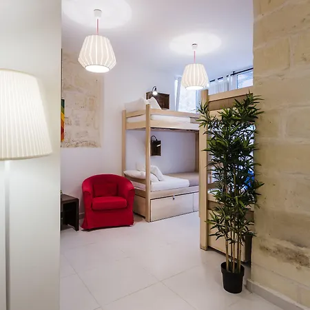 Two Pillows Boutique