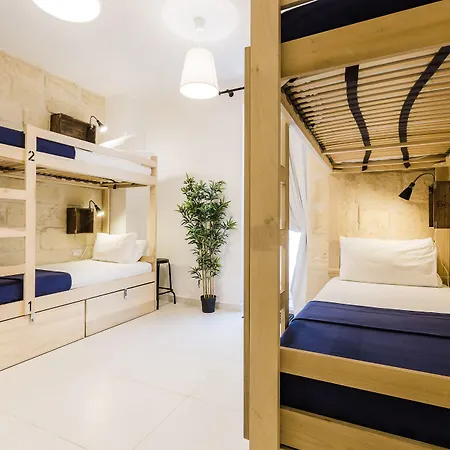 Hostel Two Pillows Boutique Sliema