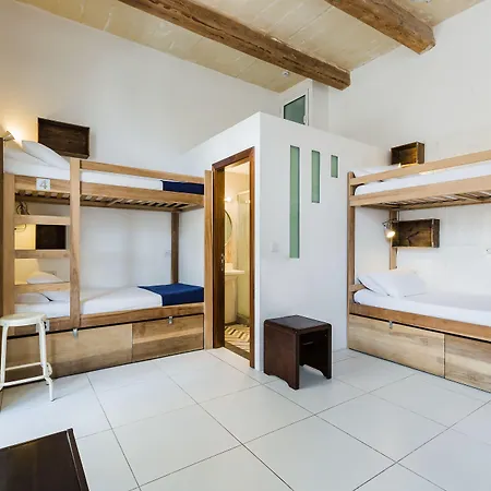 Two Pillows Boutique Hostal Sliema