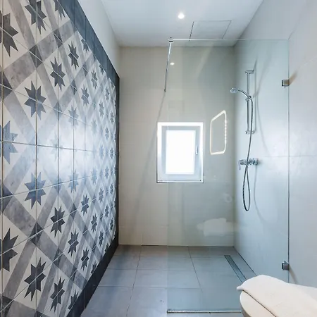 Hostel Two Pillows Boutique Sliema