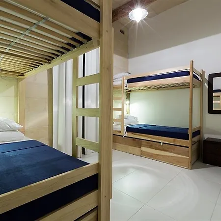 Two Pillows Boutique Hostel