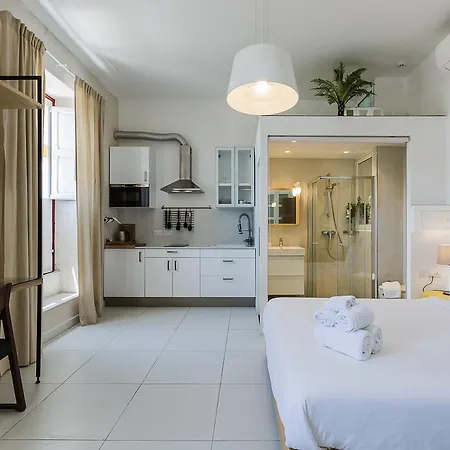 Two Pillows Boutique Hostel
