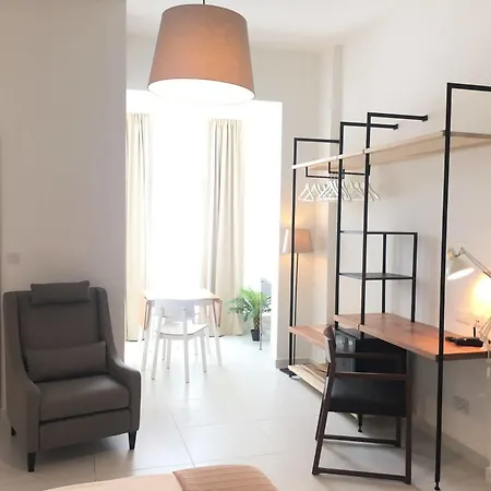 Hostel Two Pillows Boutique Sliema