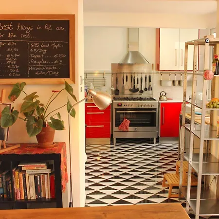 Hostel Two Pillows Boutique Sliema