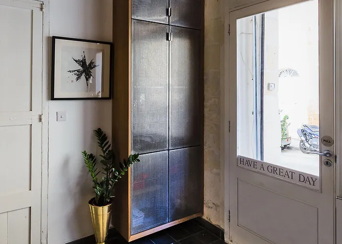 투 필로우즈 부티크 슬리에마