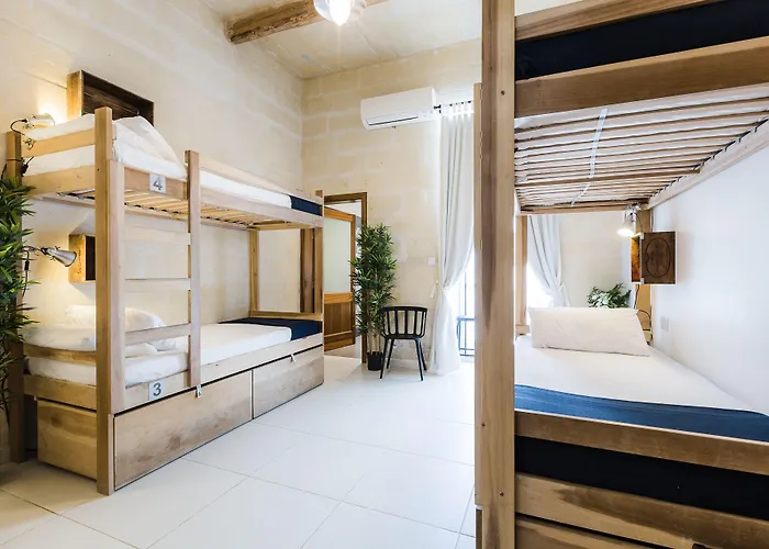 Хостел Two Pillows Boutique Слима