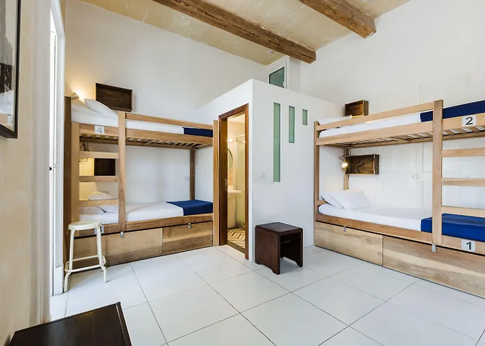 Two Pillows Boutique Hostel Sliema