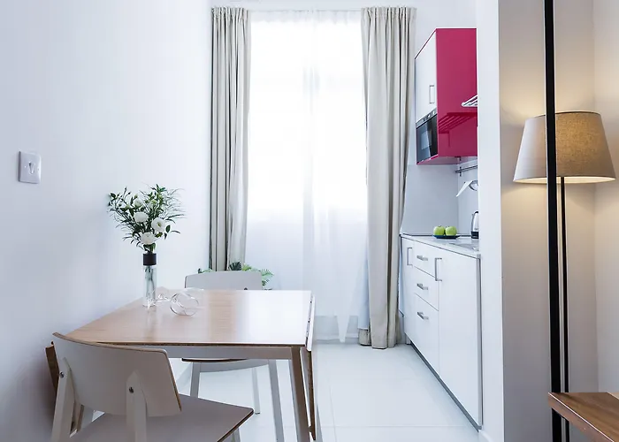 투 필로우즈 부티크 슬리에마