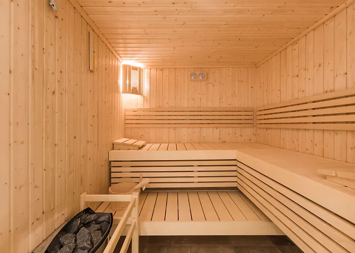 호스텔 투 필로우즈 부티크 *