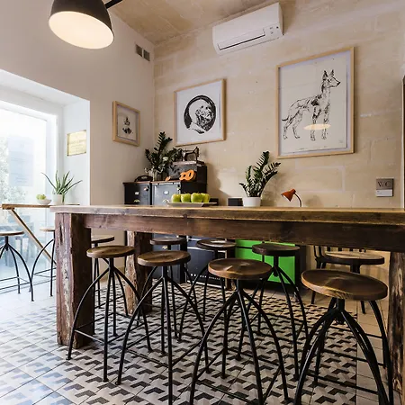 Two Pillows Boutique Sliema