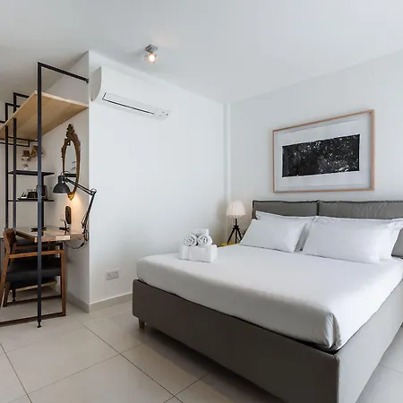 Two Pillows Boutique Sliema