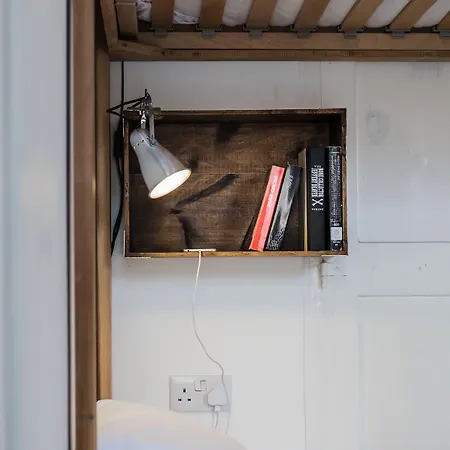 Two Pillows Boutique * Sliema