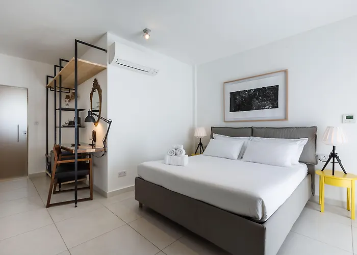 Two Pillows Boutique Sliema