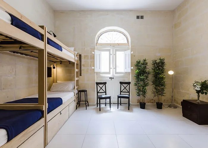 Two Pillows Boutique