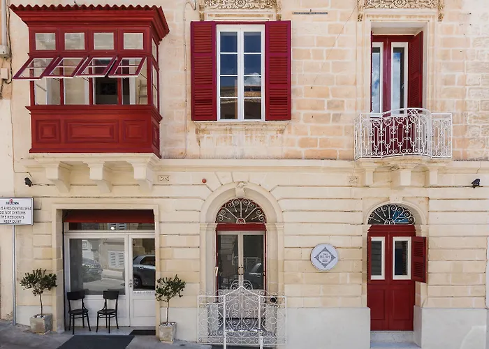 Two Pillows Boutique * Sliema